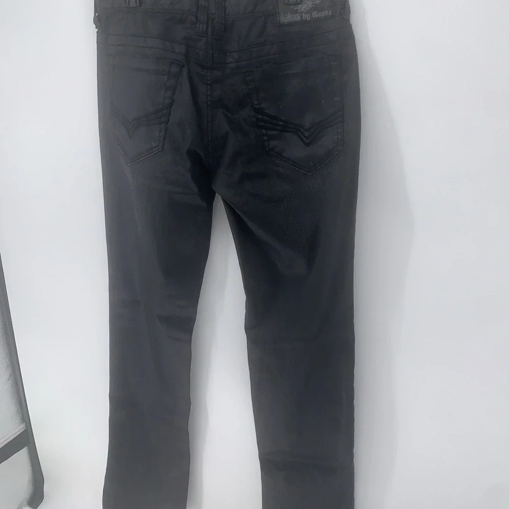 G By Guess Korbin Slim Fit Jeans Black Coated Denim Upscale Party Style 32x34